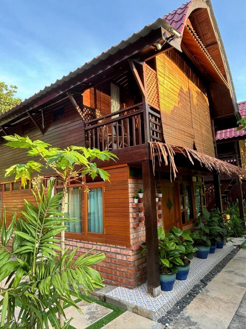 Golden Chenang Village Pantai Cenang  Exterior foto